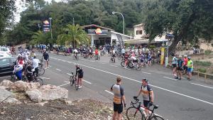 Radfahren-auf-Mallorca-Tankstelle