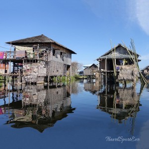 Backpacking-in-Myanmar-Inle-Lake-Dorf-Haeuser