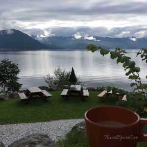 Norwegen Bilder Kaffee am Fjord